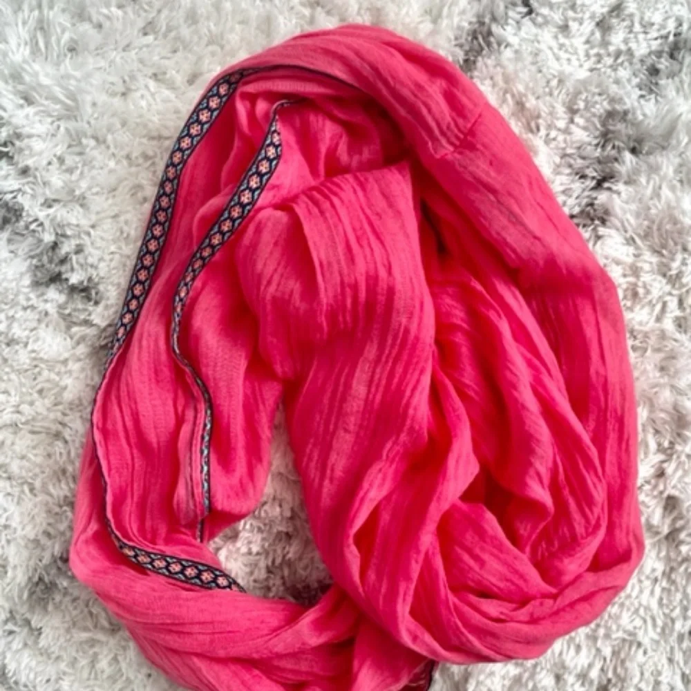 Do Everything in Love Infinity Scarf ~ Colorful & lightweight
